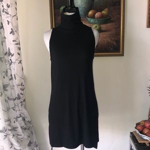 BP sleeveless turtle neck